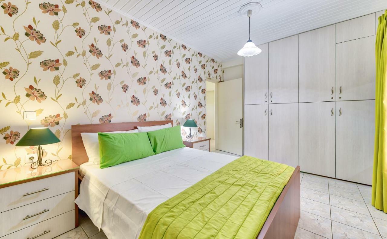 Ina Apartment Kalamákion Buitenkant foto