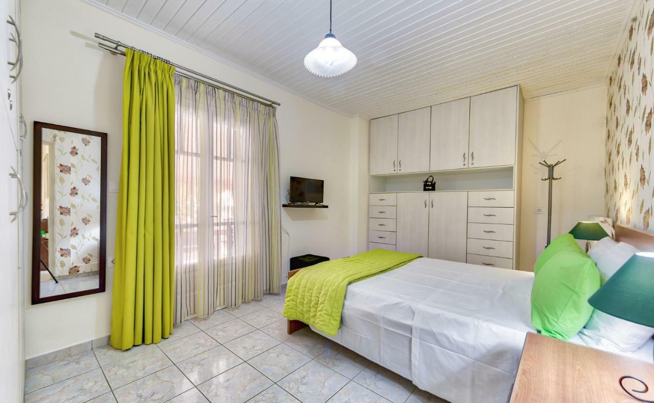 Ina Apartment Kalamákion Buitenkant foto